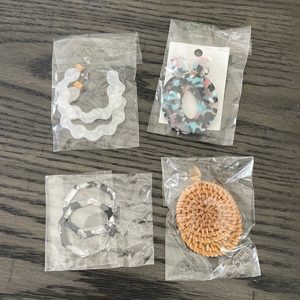 Set of 4 Fashion Earrings